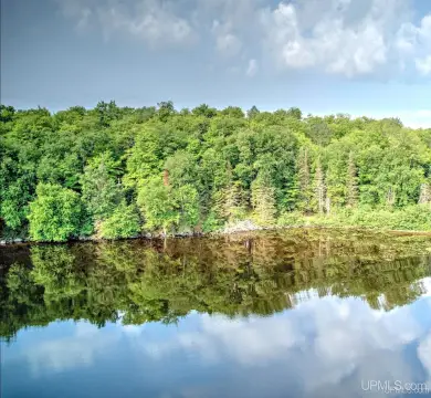 Waterfront Land on Beaufort Lake