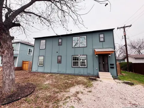 Renovated Duplex Near Downtown San Antonio