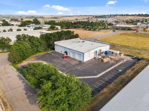 Manufacturing Facility with High-Bay Space