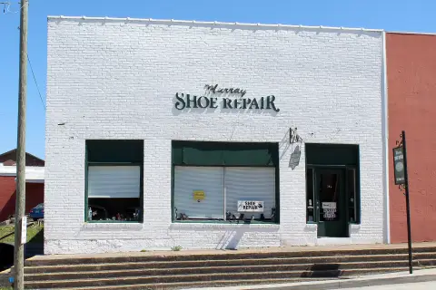 Retail Front with Warehouse Rear