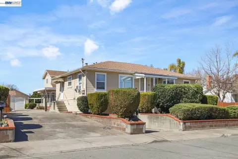 Triplex on Spacious Lot