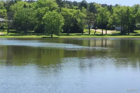 Residential Land in Evergreen Lakes