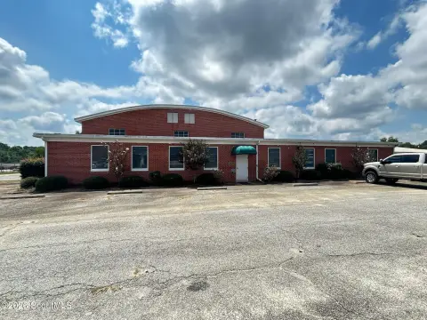 Fenced Flex Space with Shop