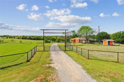 Equestrian-Ready Ranch with Turnkey Home