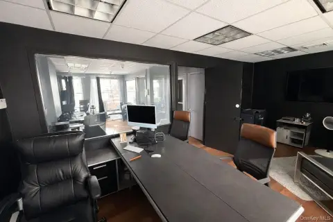 Commercial Space in Jamaica, NY