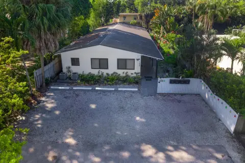 Fort Lauderdale Income-Producing Fourplex