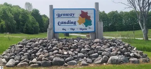 10.5 Acres in Benway Landing