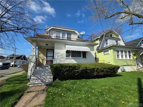 Multifamily Property in Desirable Location