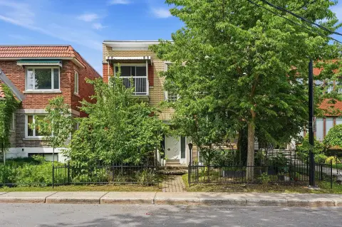 Detached Four-Unit Building