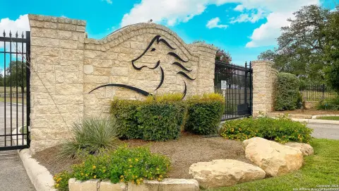 Residential Lot Near Medina River