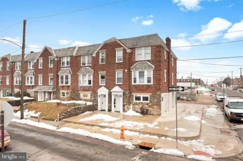 Philadelphia Triplex: Income-Producing Investment