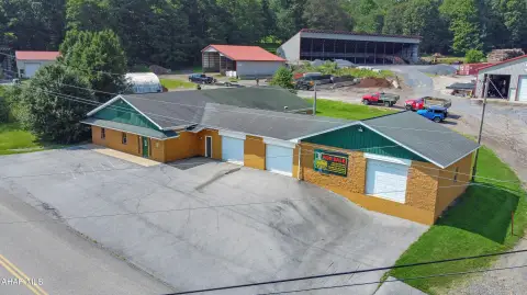 Versatile Commercial Building on Route 22