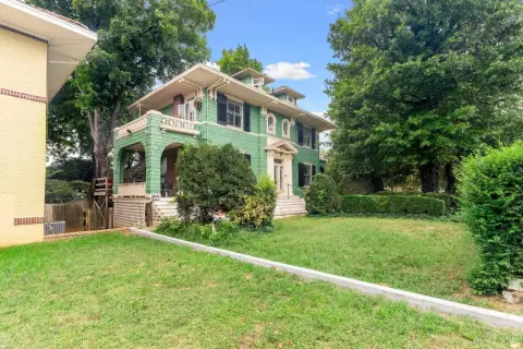Seven-Bedroom Duplex