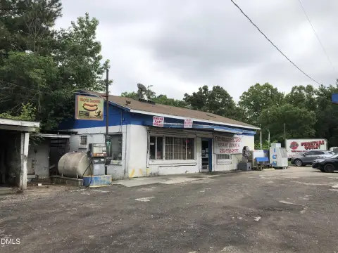 Convenience Store Site on Highway