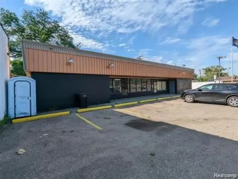Remodeled Commercial Building on Warren Avenue