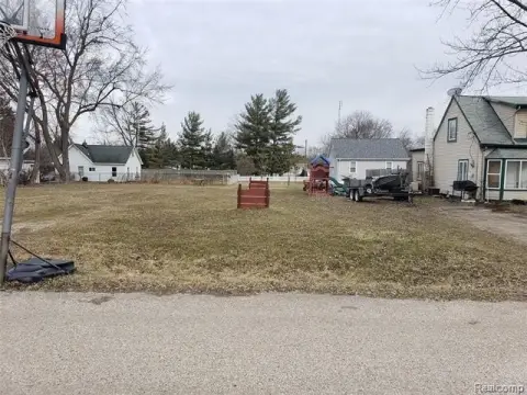 Residential Land in Grand Blanc