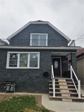 Two-Unit Duplex With Basement Laundry