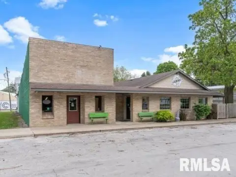 Bar & Pub with Patio and Gaming