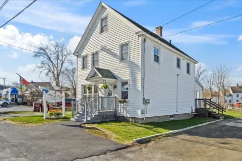 Mixed-Use Property with Apartment