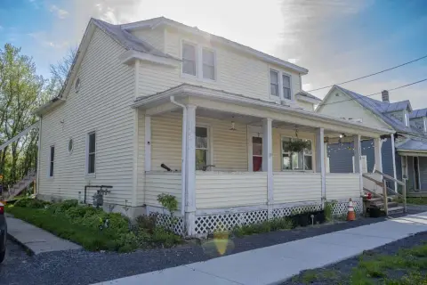 Champlain Duplex with Recent Updates