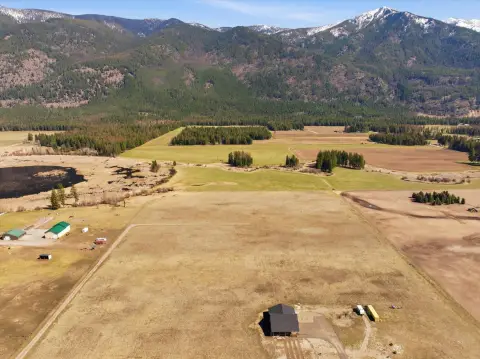 8-Acre Land with Mountain Views