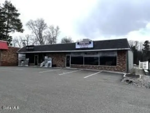 Flex Space with Retail and Warehouse Areas