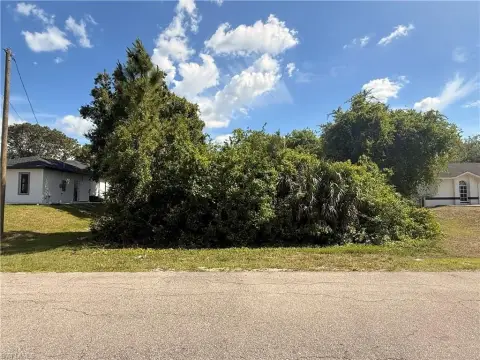 Residential Lot in Lehigh Acres