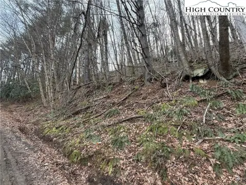 Lake Access Lot in Jefferson