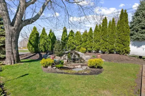 Riverhead Commercial Property For Sale