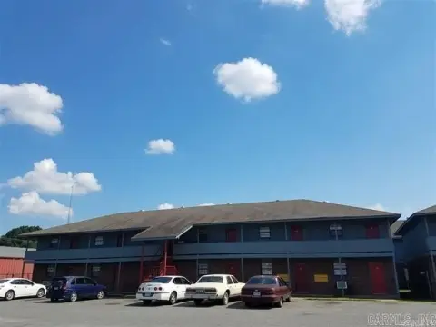 36-Unit Apartment Complex