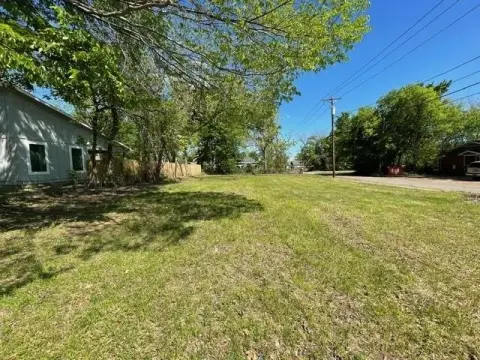 Residential Lot in Established Neighborhood