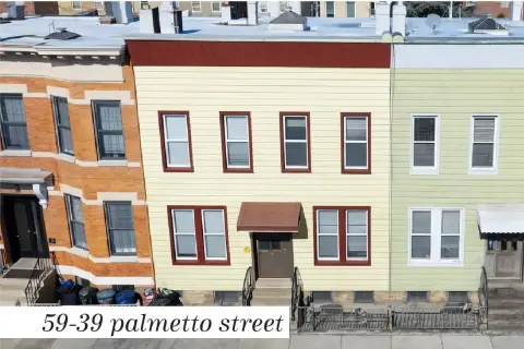Multi-Unit Apartment Building (2-4 Units)