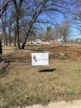 Muskegon Buildable Corner Lot