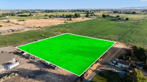 Residential Lot with Approved Plans