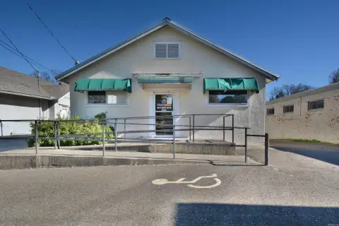 Central Avenue Building and Land