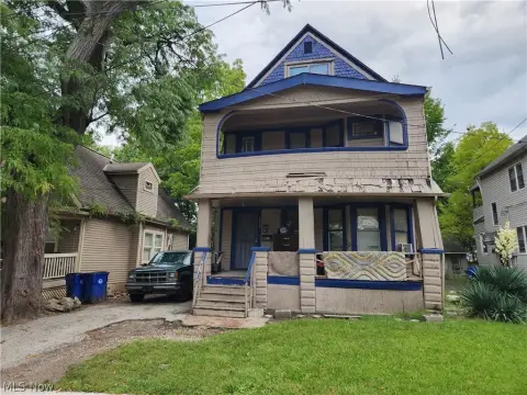 Duplex with Updated Roof