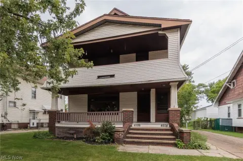 Vacant Duplex with Updated Electrical