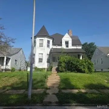 Brick Duplex with Two Three-Bedroom Units