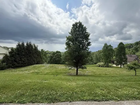 Residential Land in Mountaineer Gardens