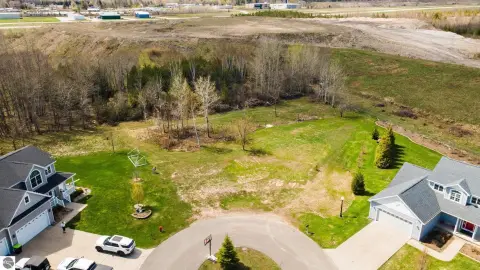 Vacant Lot in Charlevoix, MI