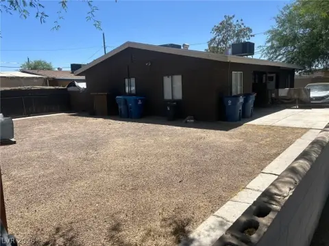 Two-Unit Residential Income Duplex