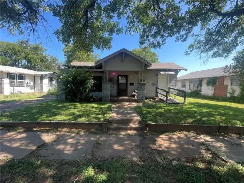 Wichita Falls Triplex with Potential
