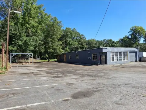 Corner Redevelopment Opportunity in Atlanta