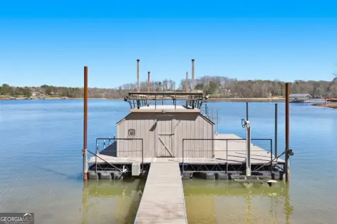 Lake Lanier Buildable Waterfront Lot