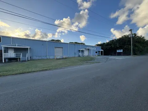 Warehouse and Showroom Flex Space