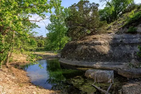 Fredericksburg 100-Acre Hill Country Ranch