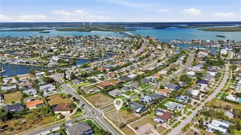Marco Island Corner Lot