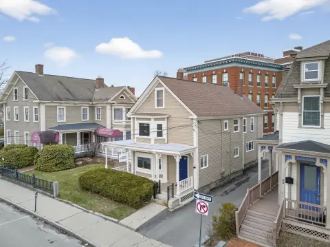 Two-Story Office Building in Nashua