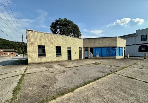 Flex Space with Garage Doors