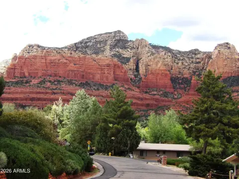 Sedona Land with 360° Views